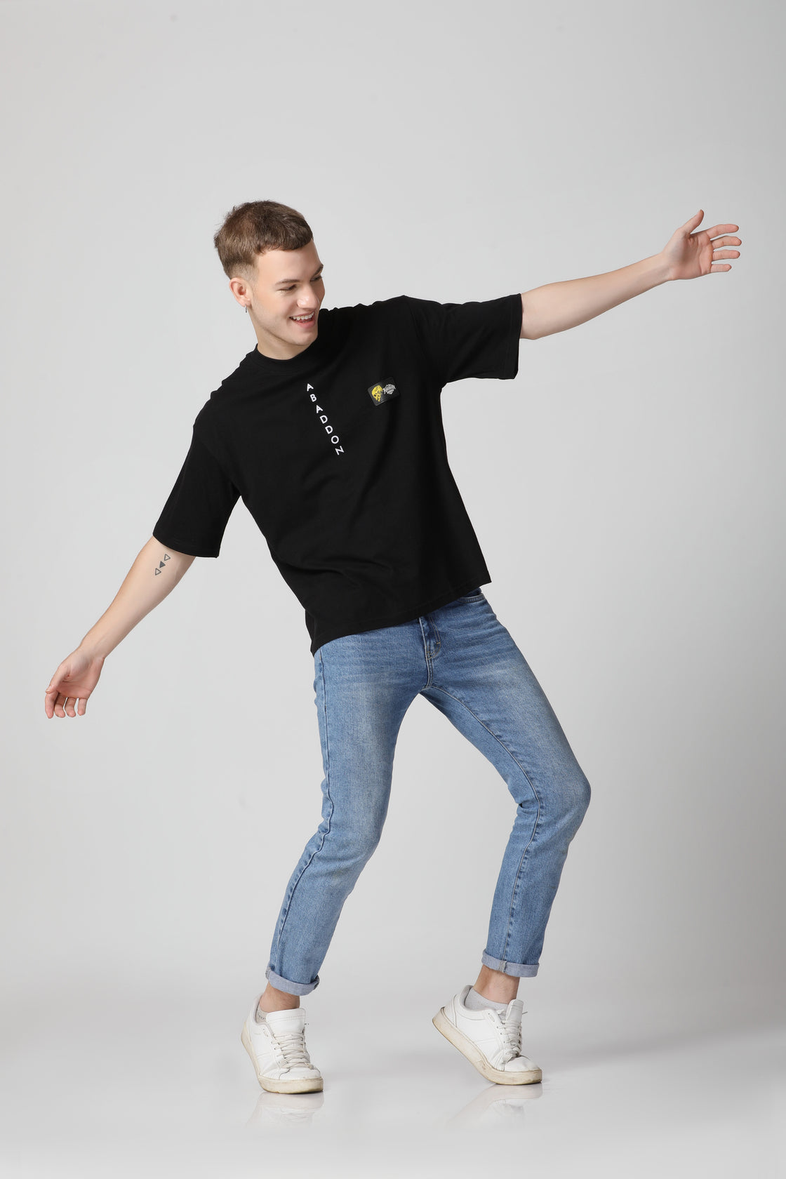 Vertical Letter Flocked Drop Shoulder T-Shirt