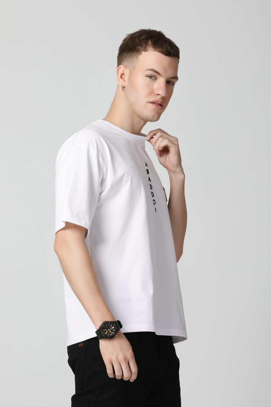 Vertical Letter Flocked Drop Shoulder T-Shirt